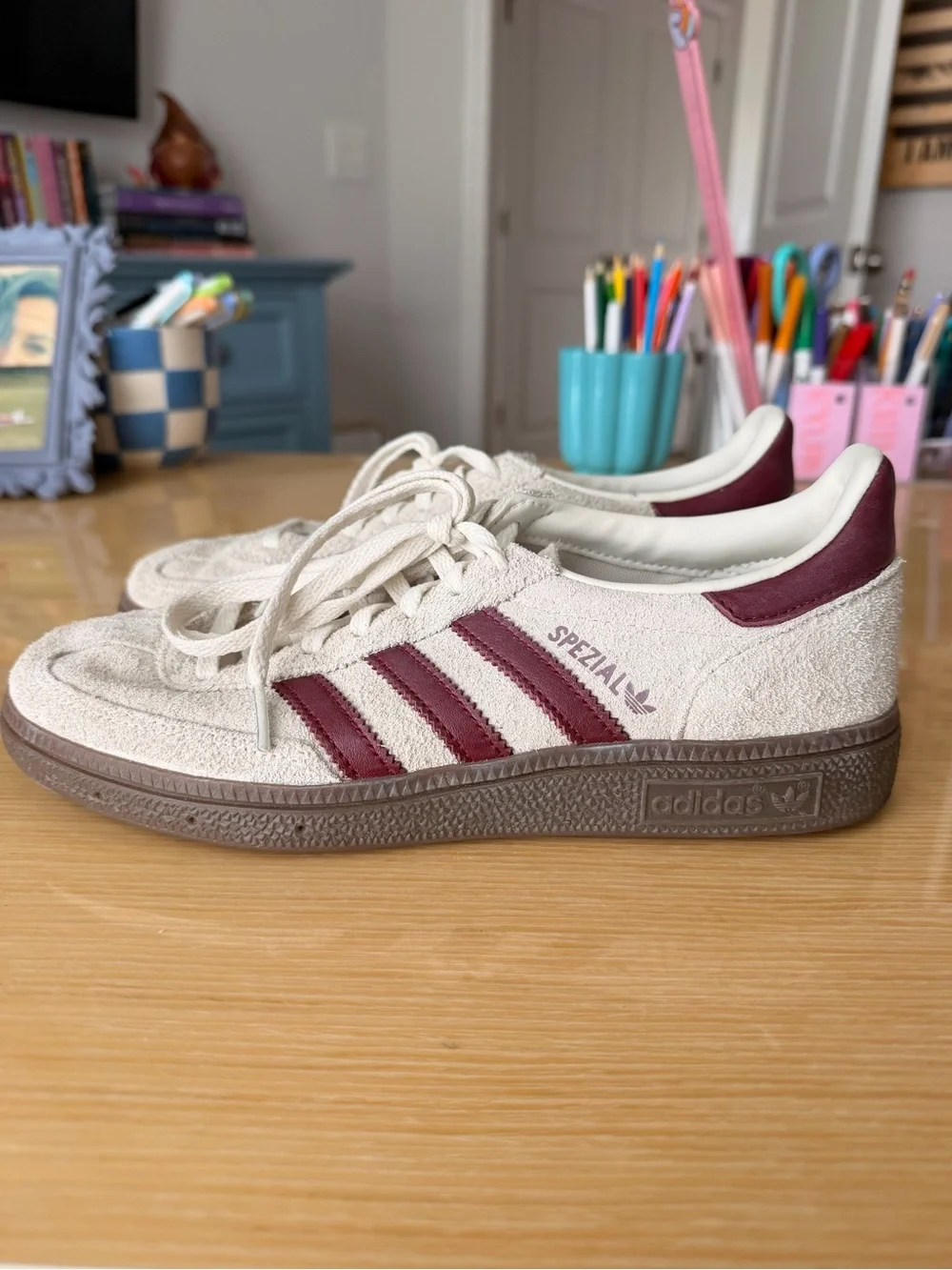 Adidas Handball Spezial SIZE 7 Off White Collegiate Burgundy (Women's)